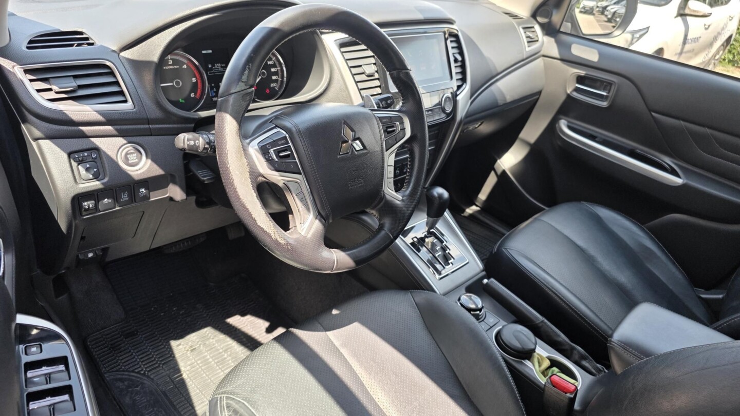 Mitsubishi L200