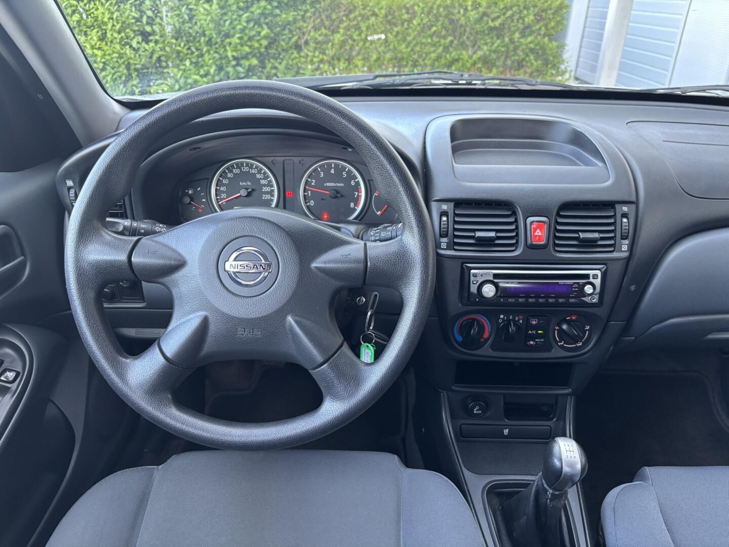 Nissan Almera
