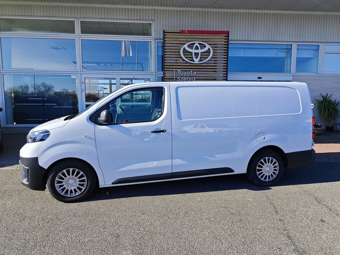 Toyota PROACE