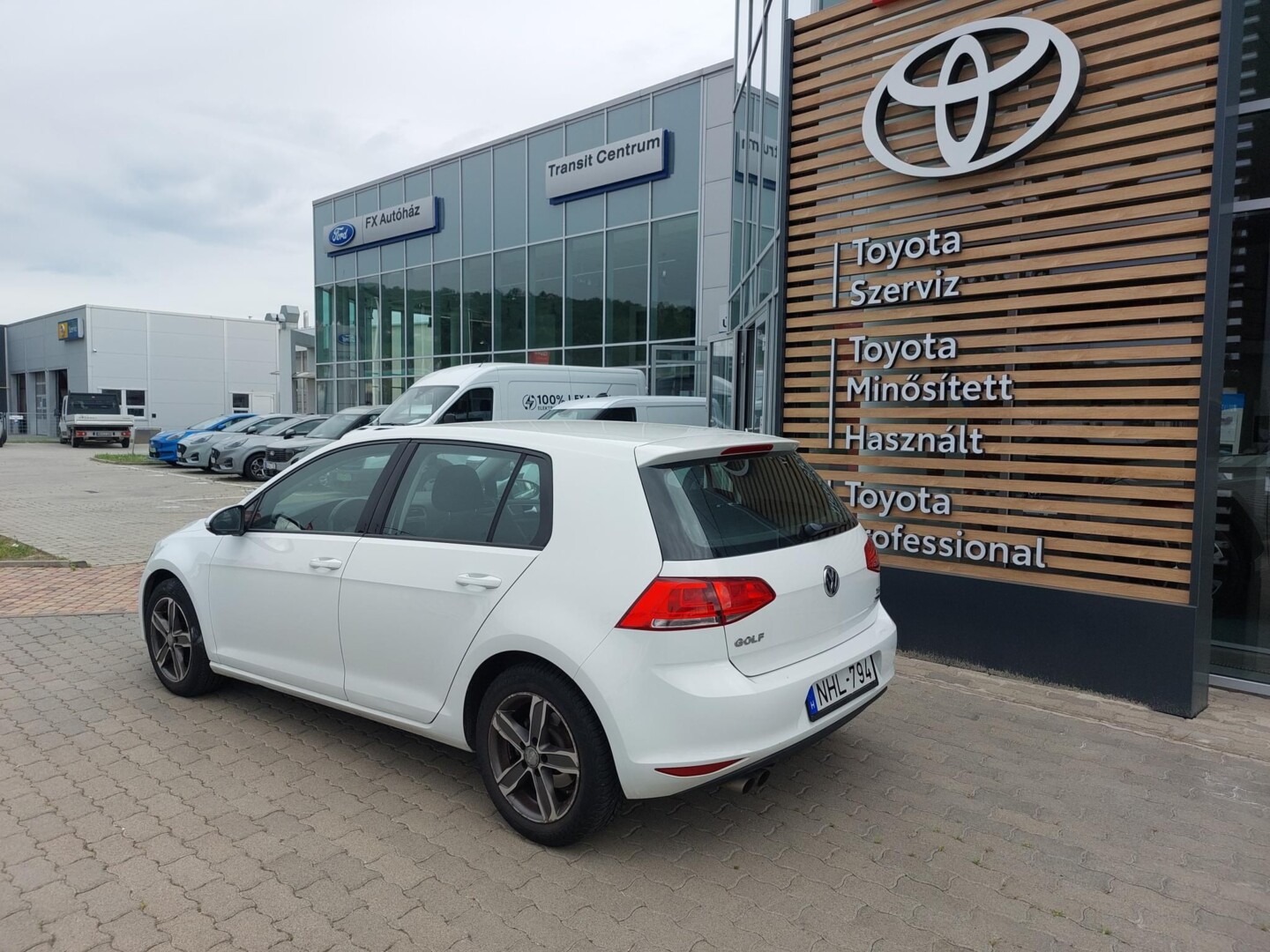 Volkswagen Golf