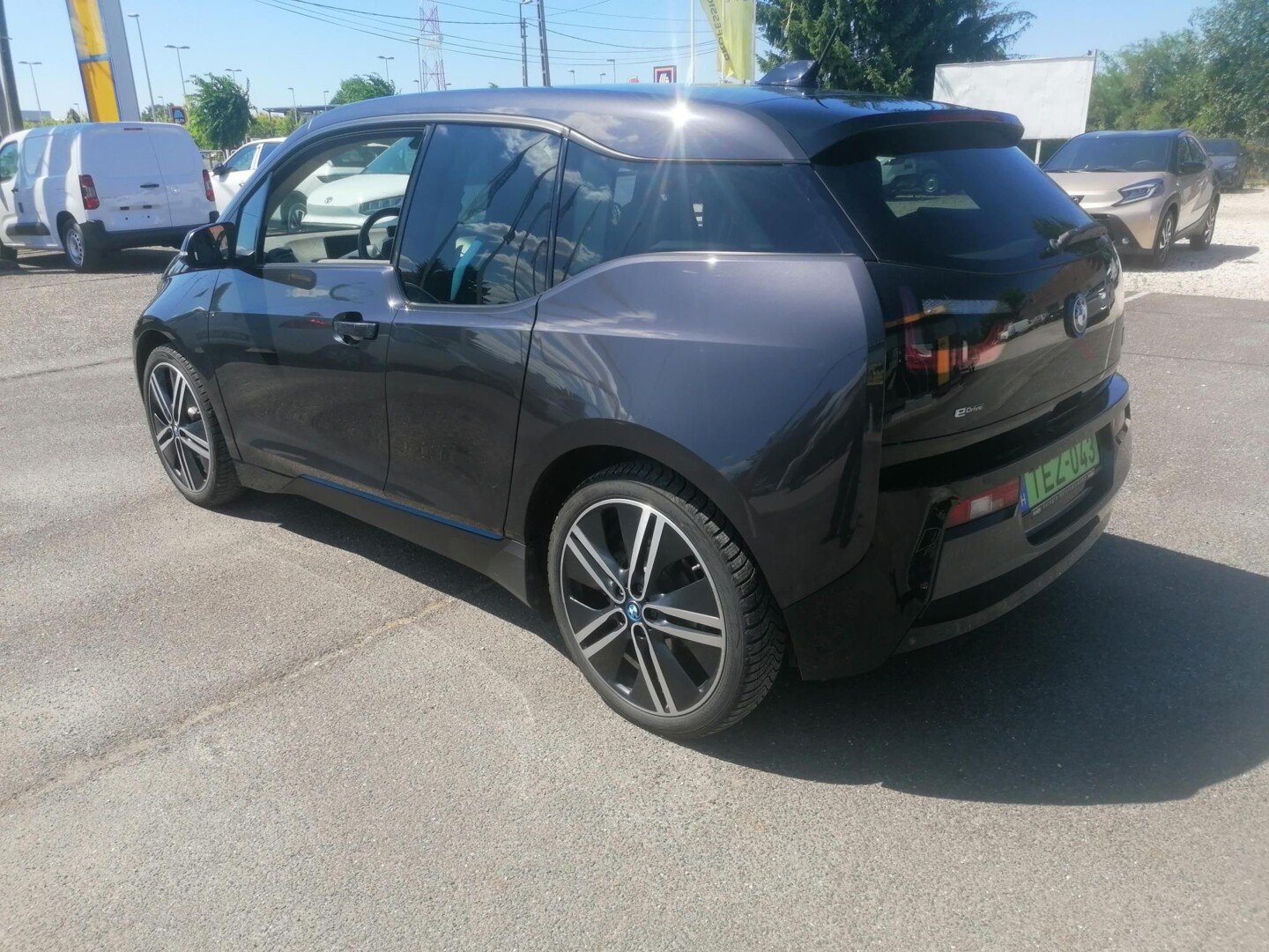 BMW i3