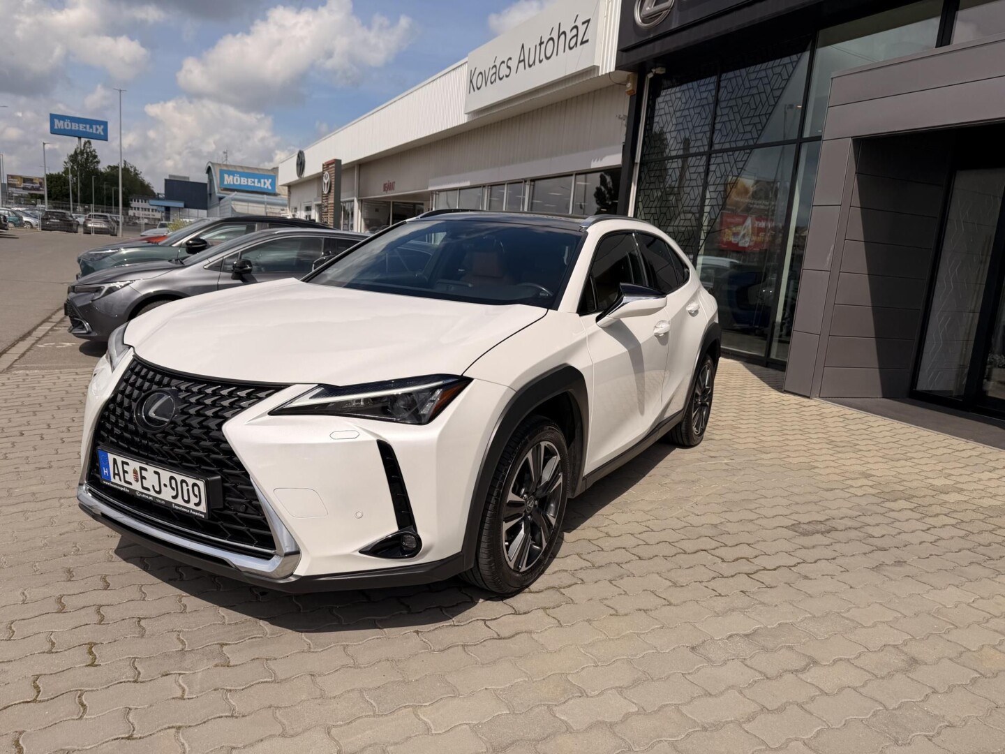 Lexus UX