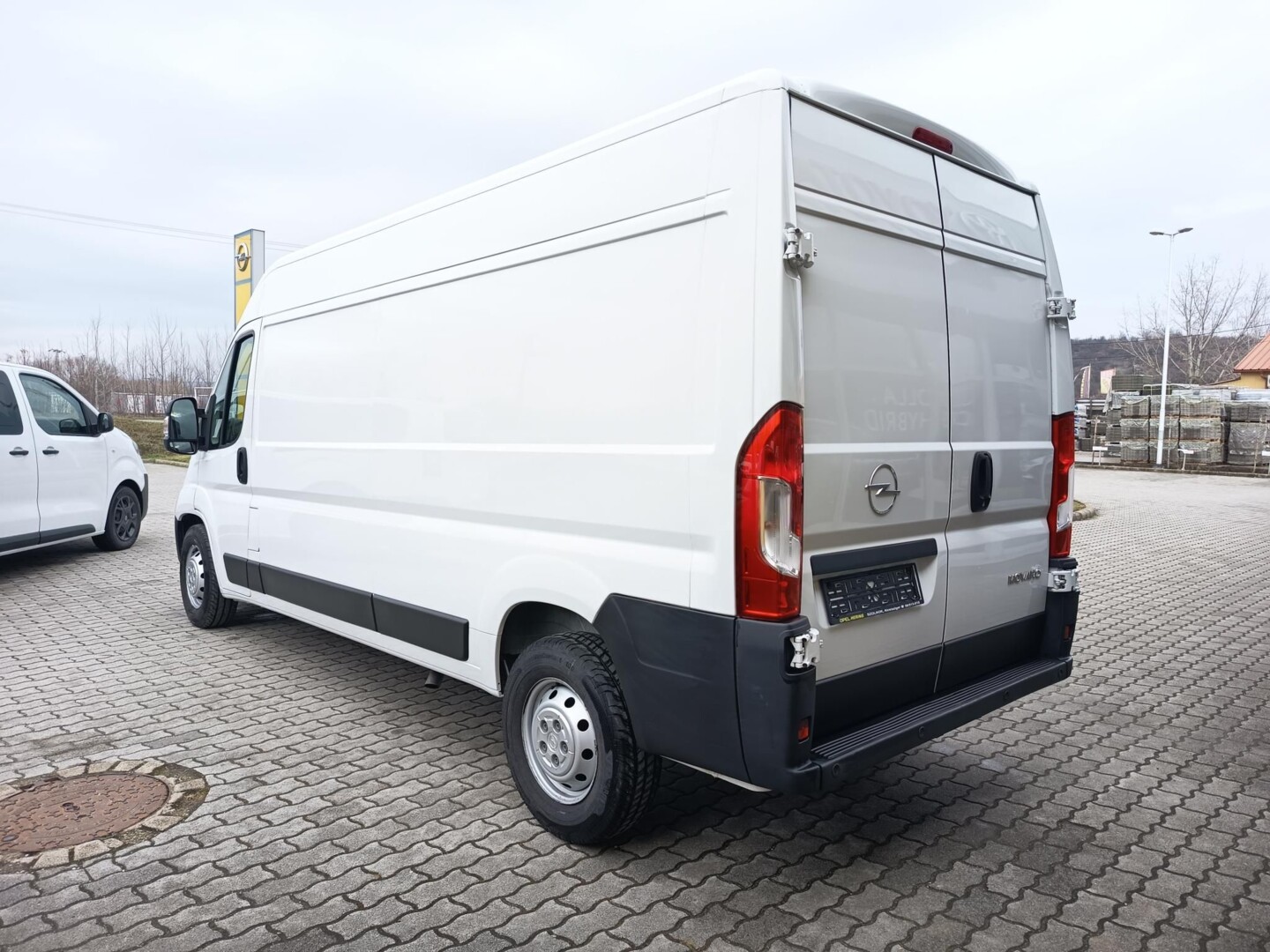 Opel Movano
