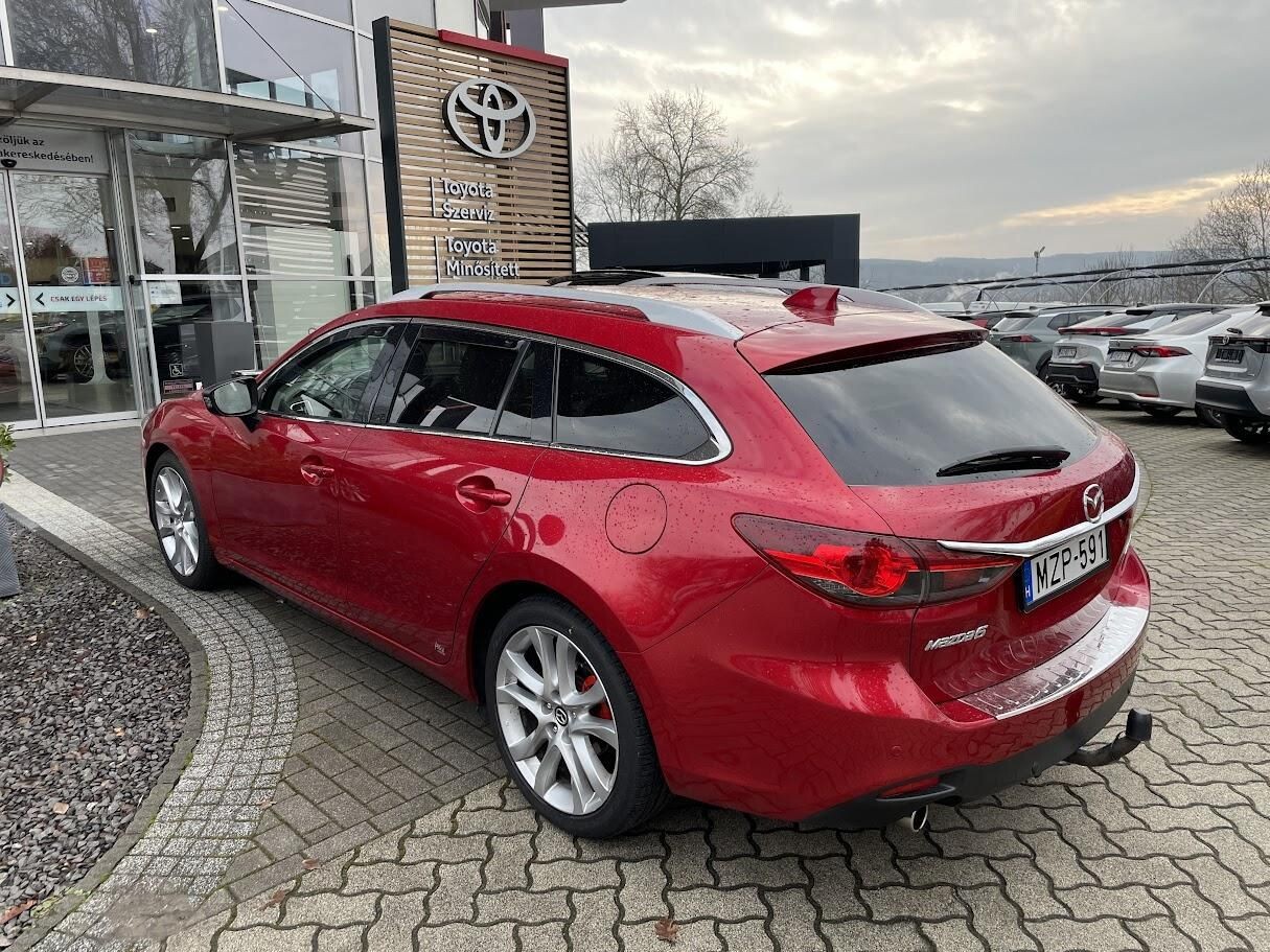 Mazda 6