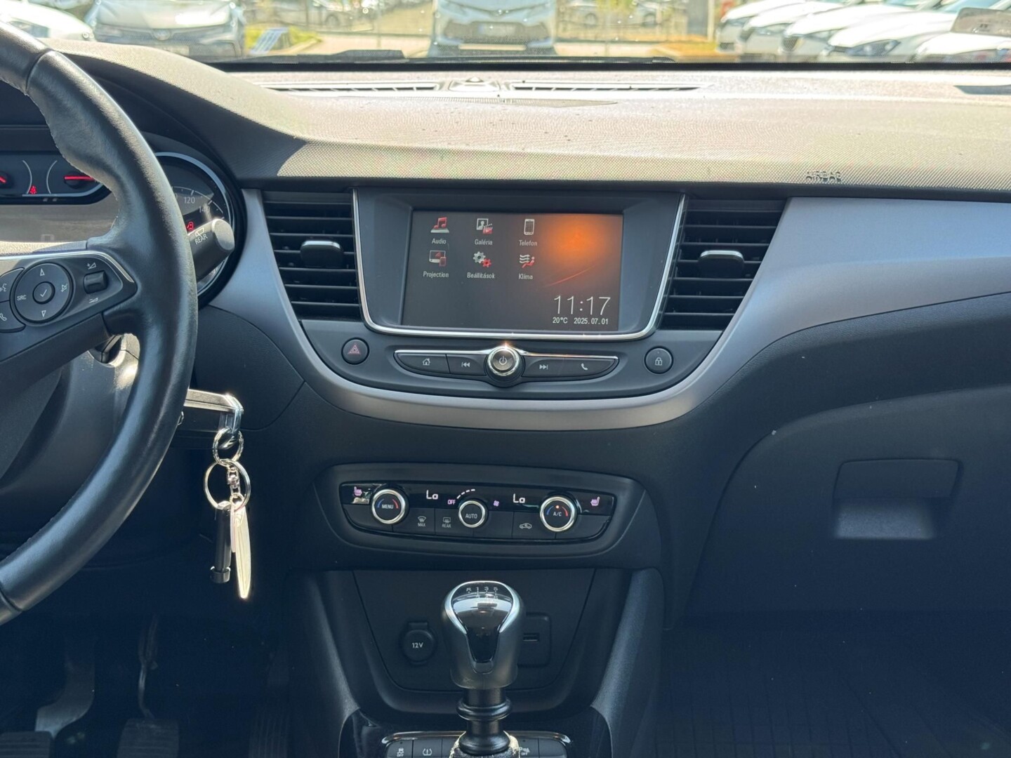 Opel Crossland X