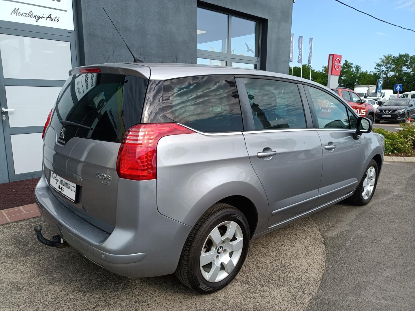 Peugeot 5008