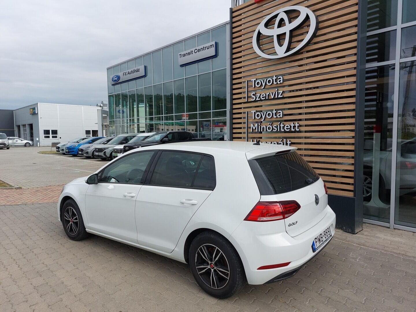 Volkswagen Golf