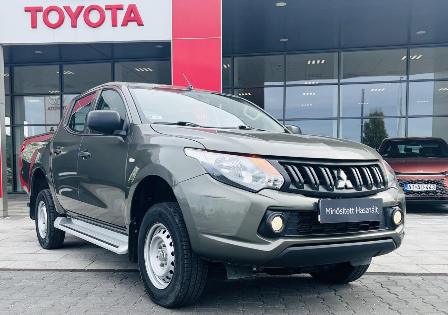 Mitsubishi L200