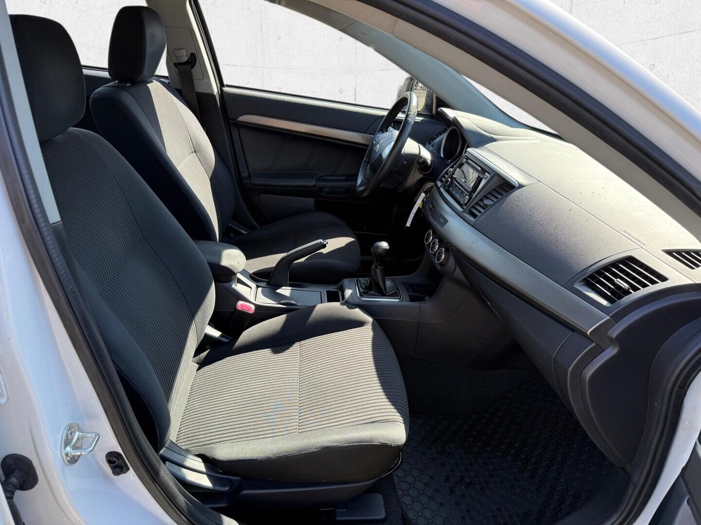 Mitsubishi Lancer