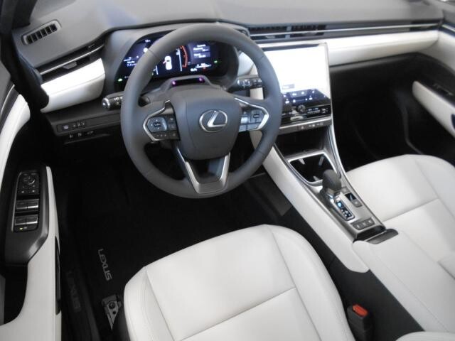 Lexus LBX