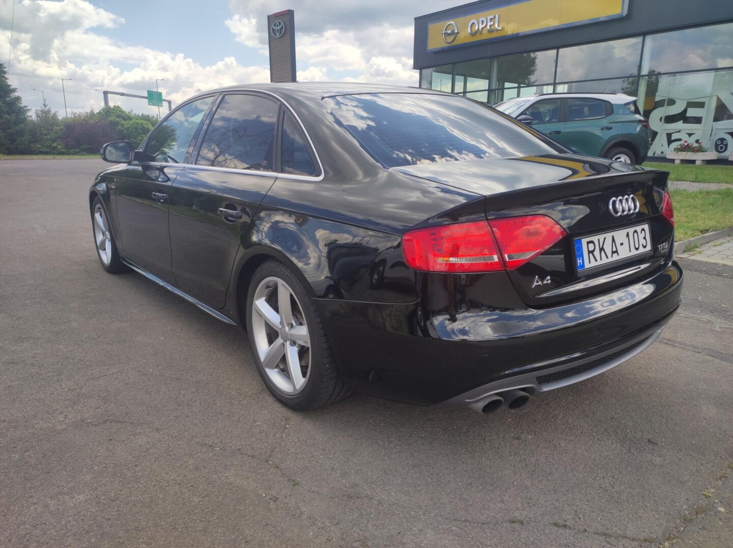Audi A4