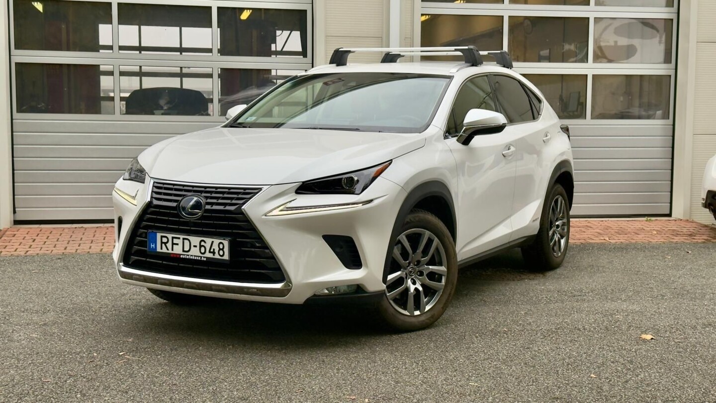 Lexus NX