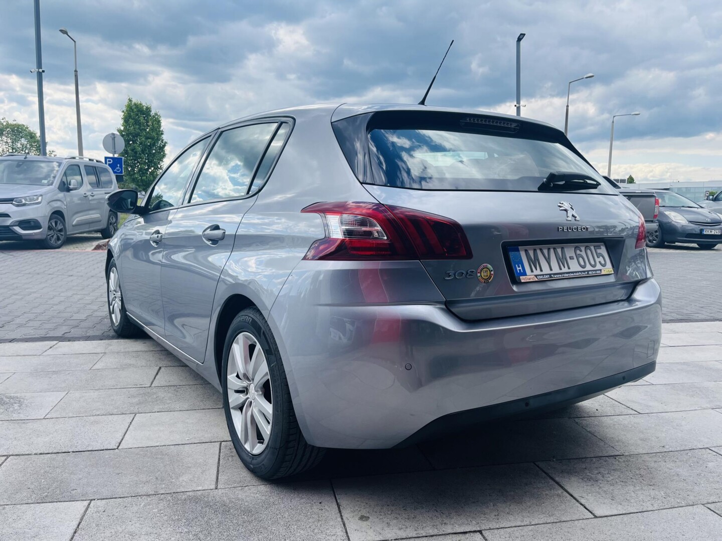 Peugeot 308