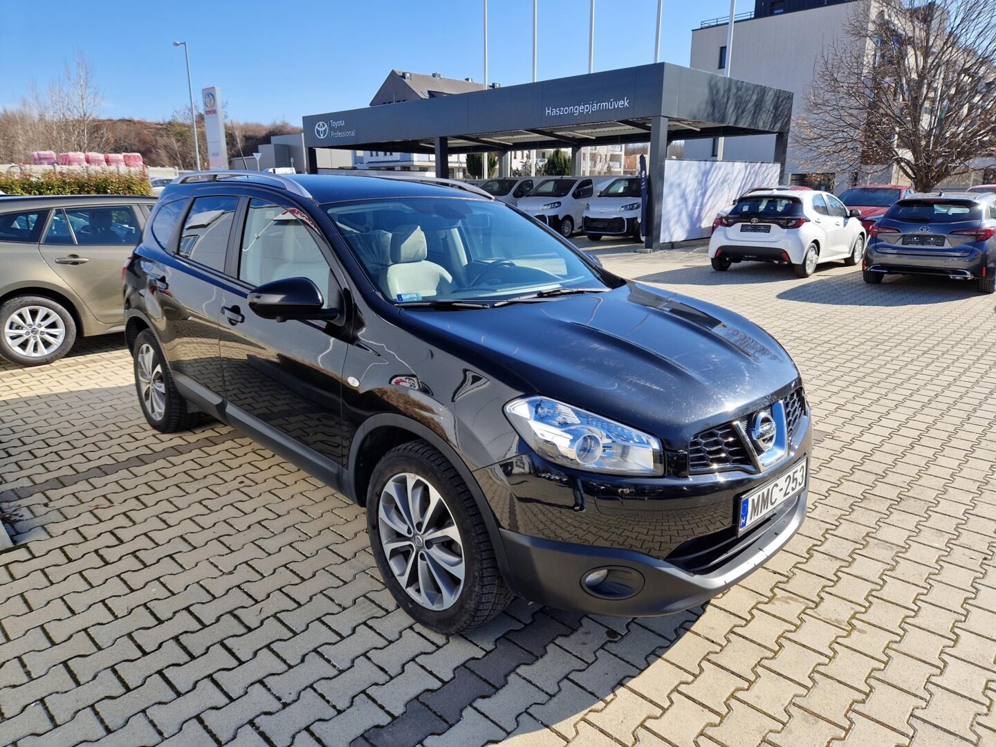 Nissan Qashqai+2