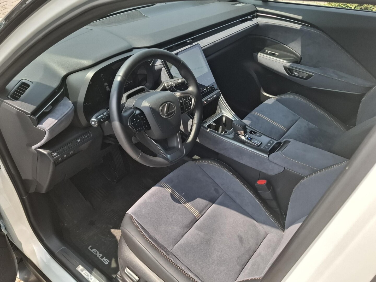 Lexus LBX