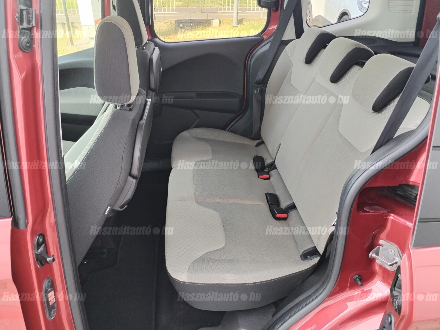 Ford Transit Courier