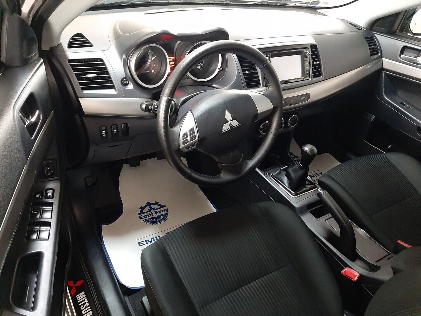 Mitsubishi Lancer
