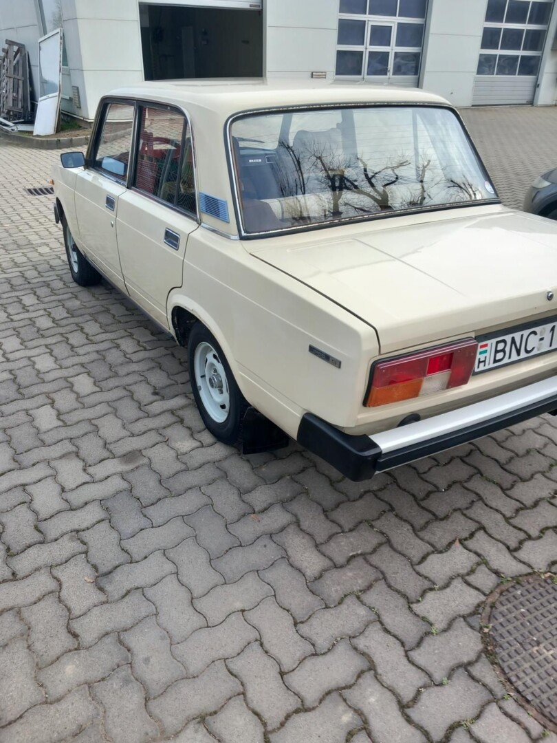 Lada 2105