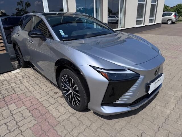 Lexus RZ