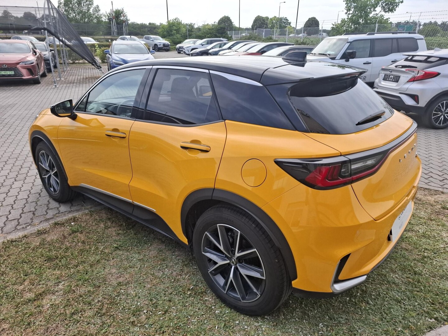 Lexus LBX