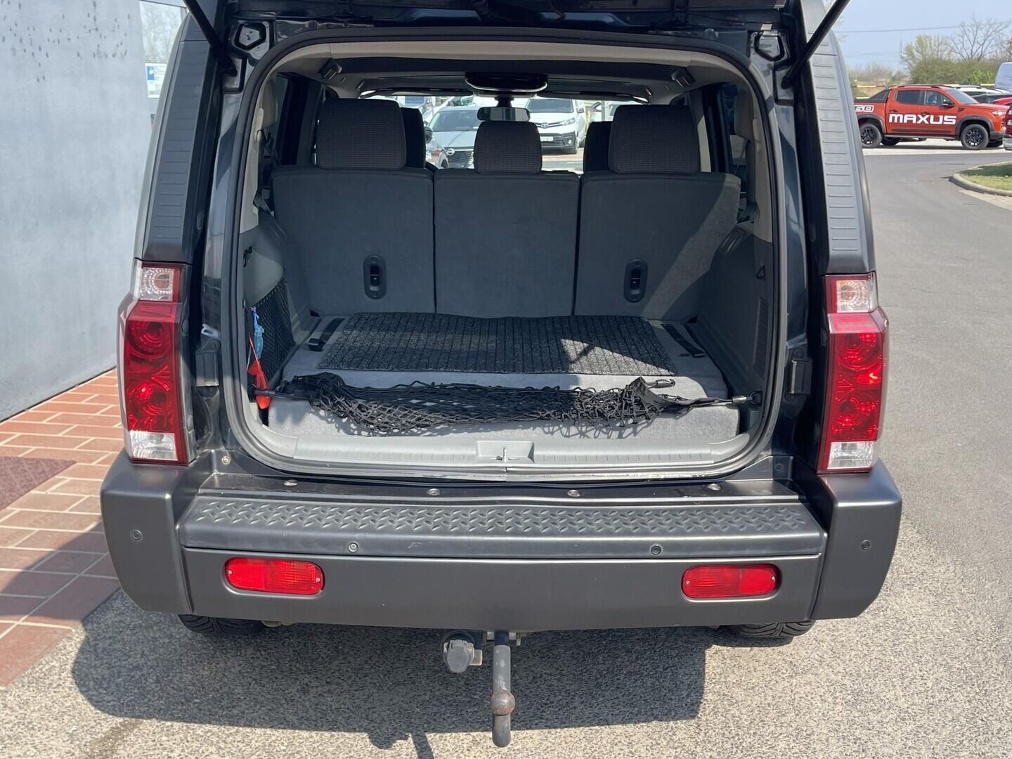 Jeep Commander