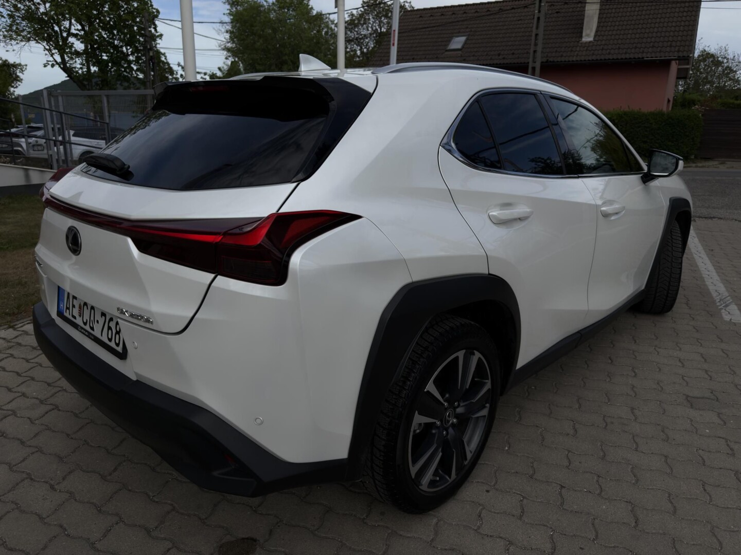 Lexus UX