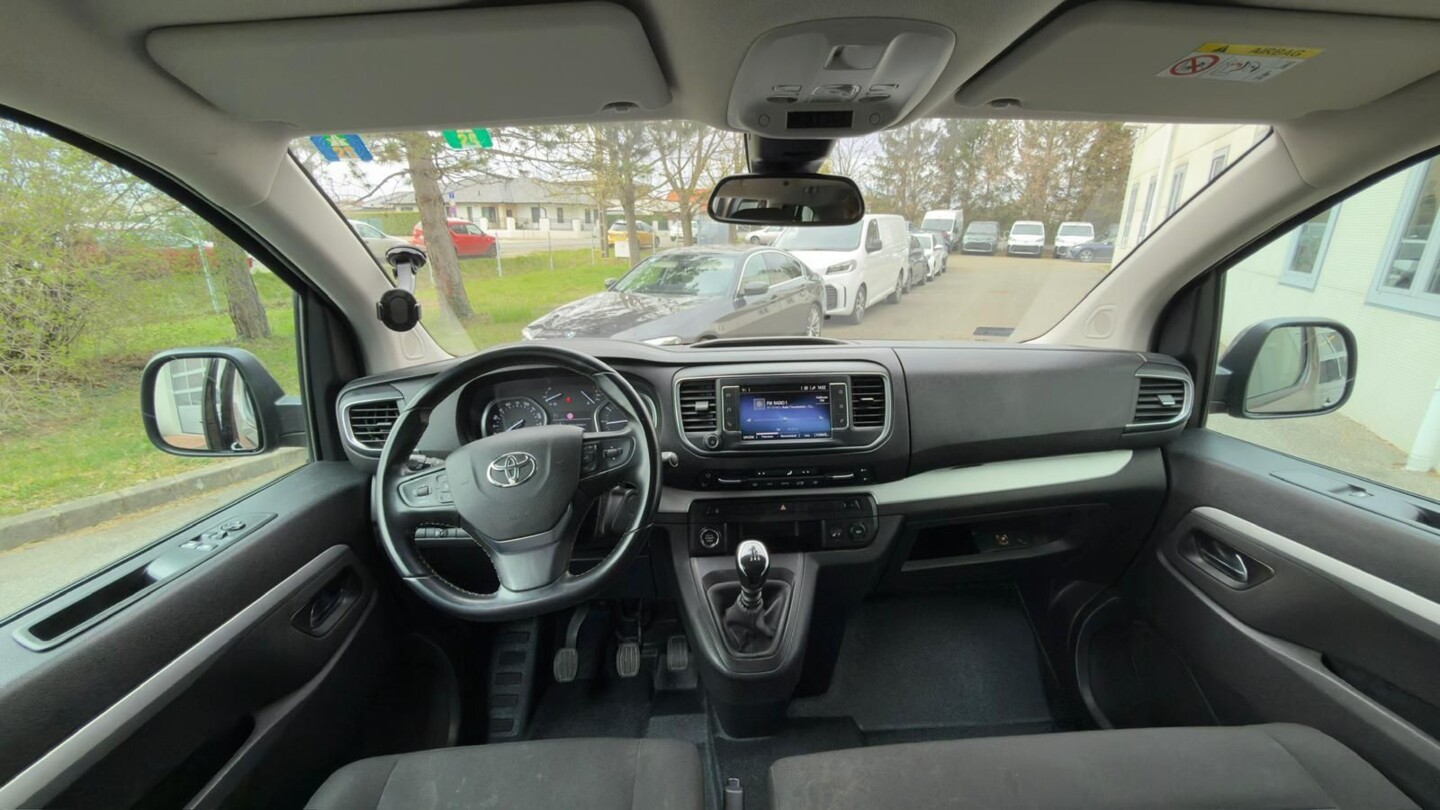 Toyota PROACE