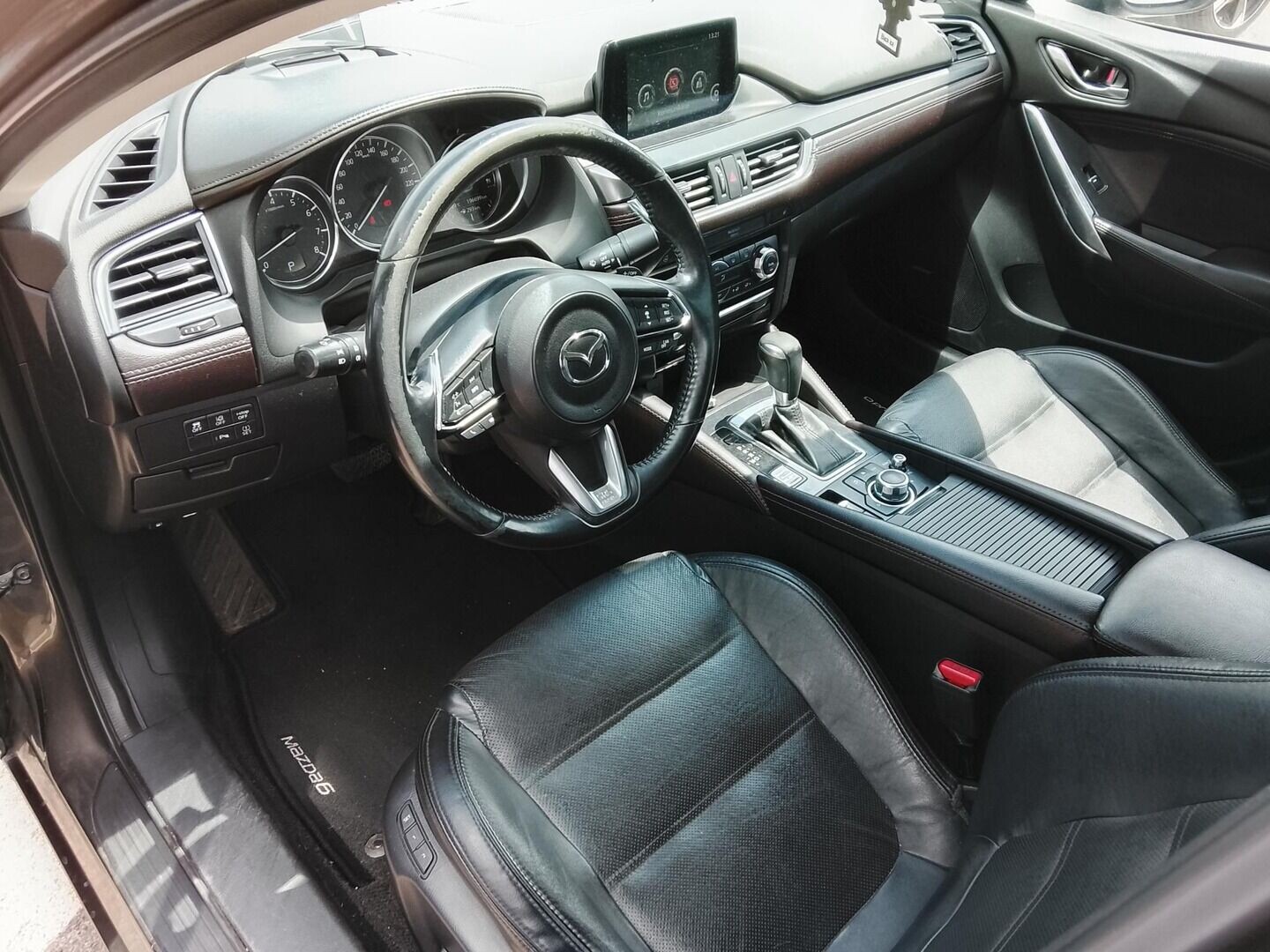 Mazda 6