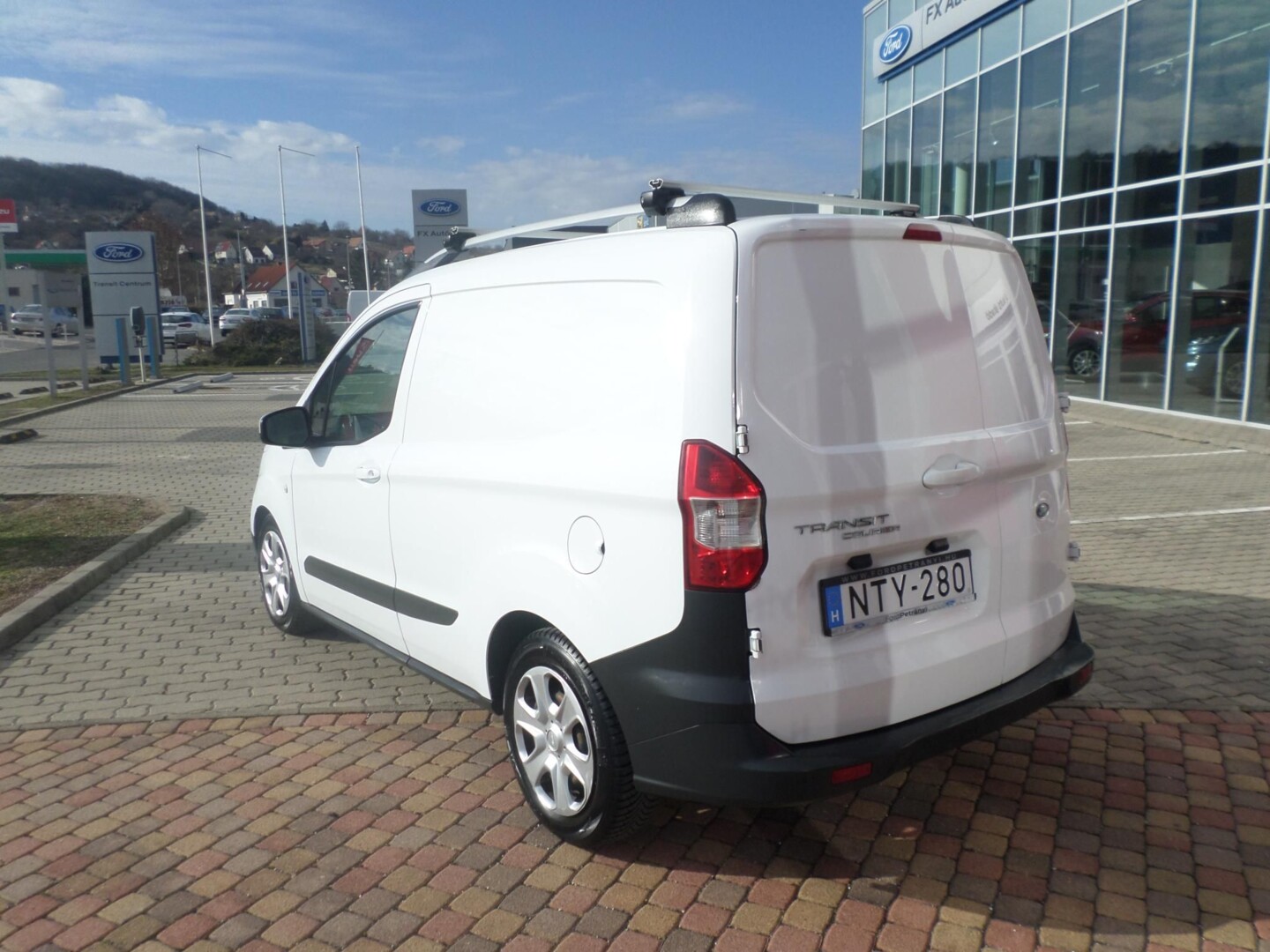 Ford Transit Courier