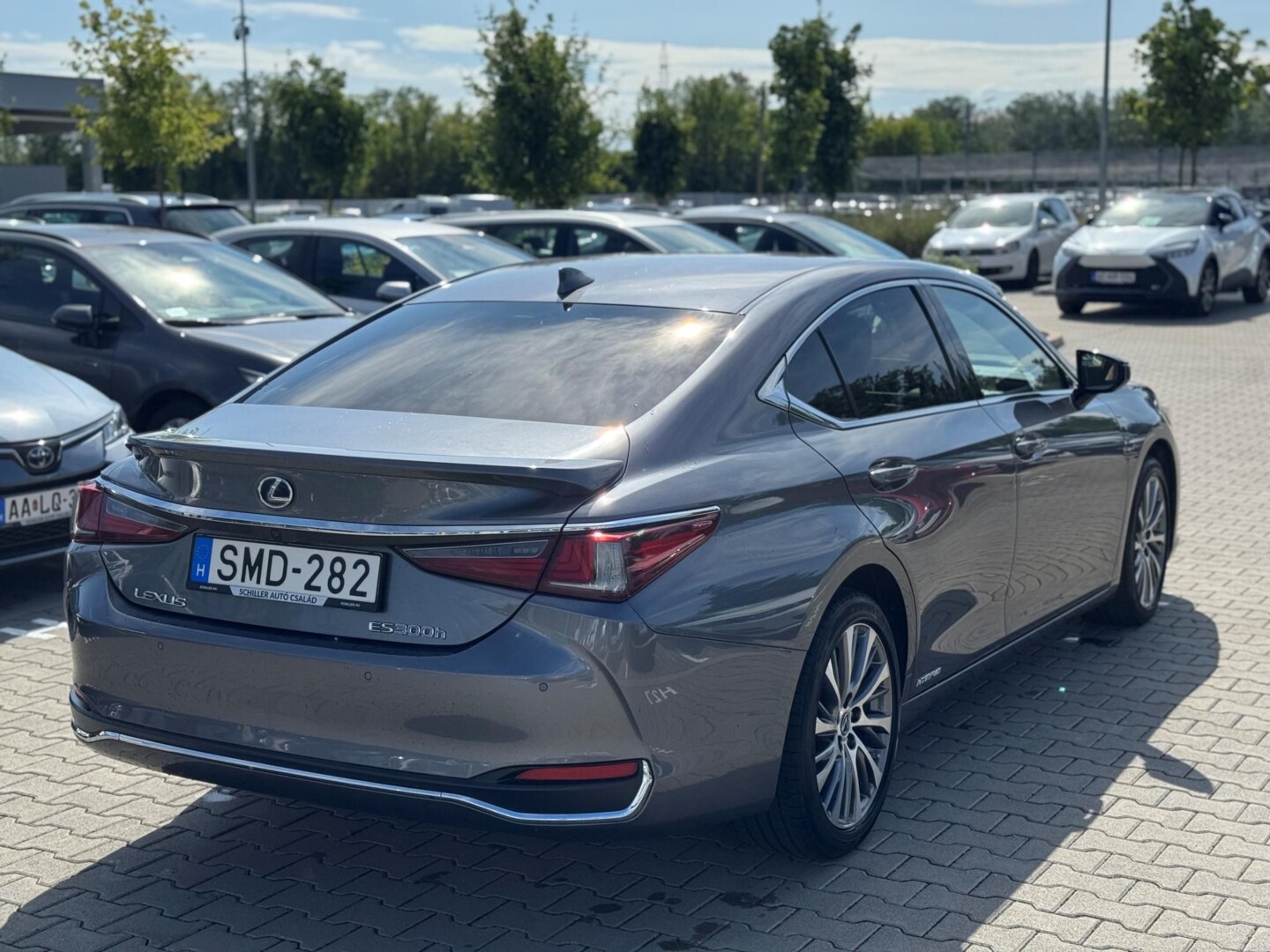 Lexus ES