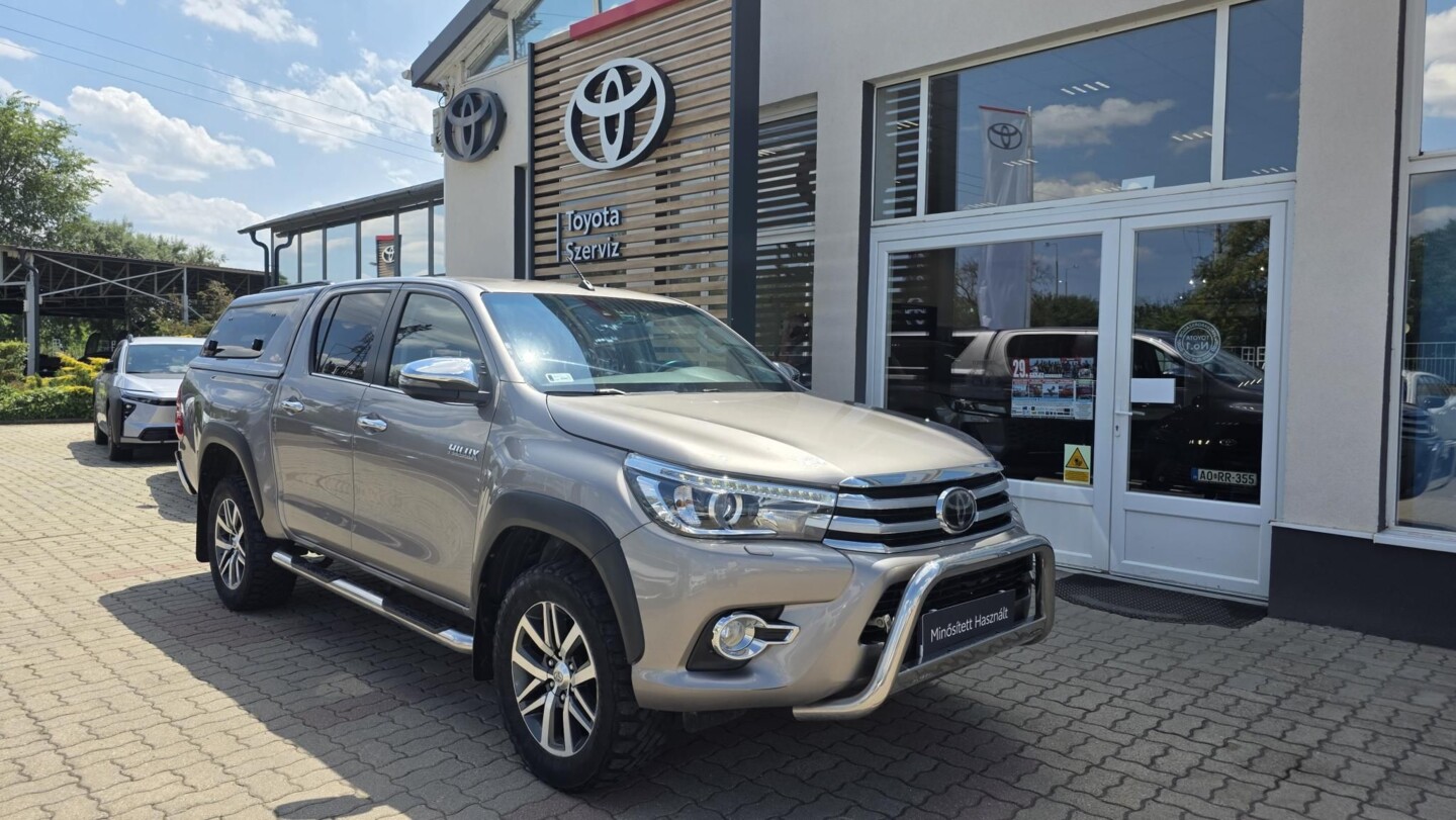 Toyota Hilux