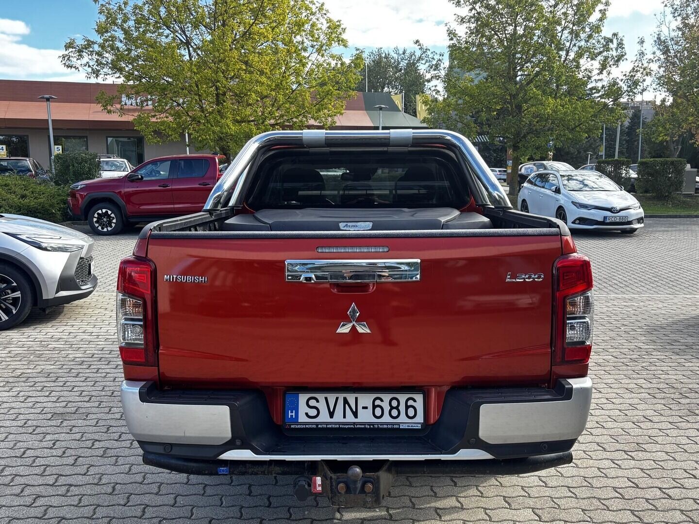 Mitsubishi L200