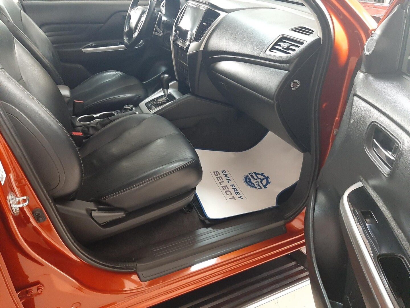 Mitsubishi L200