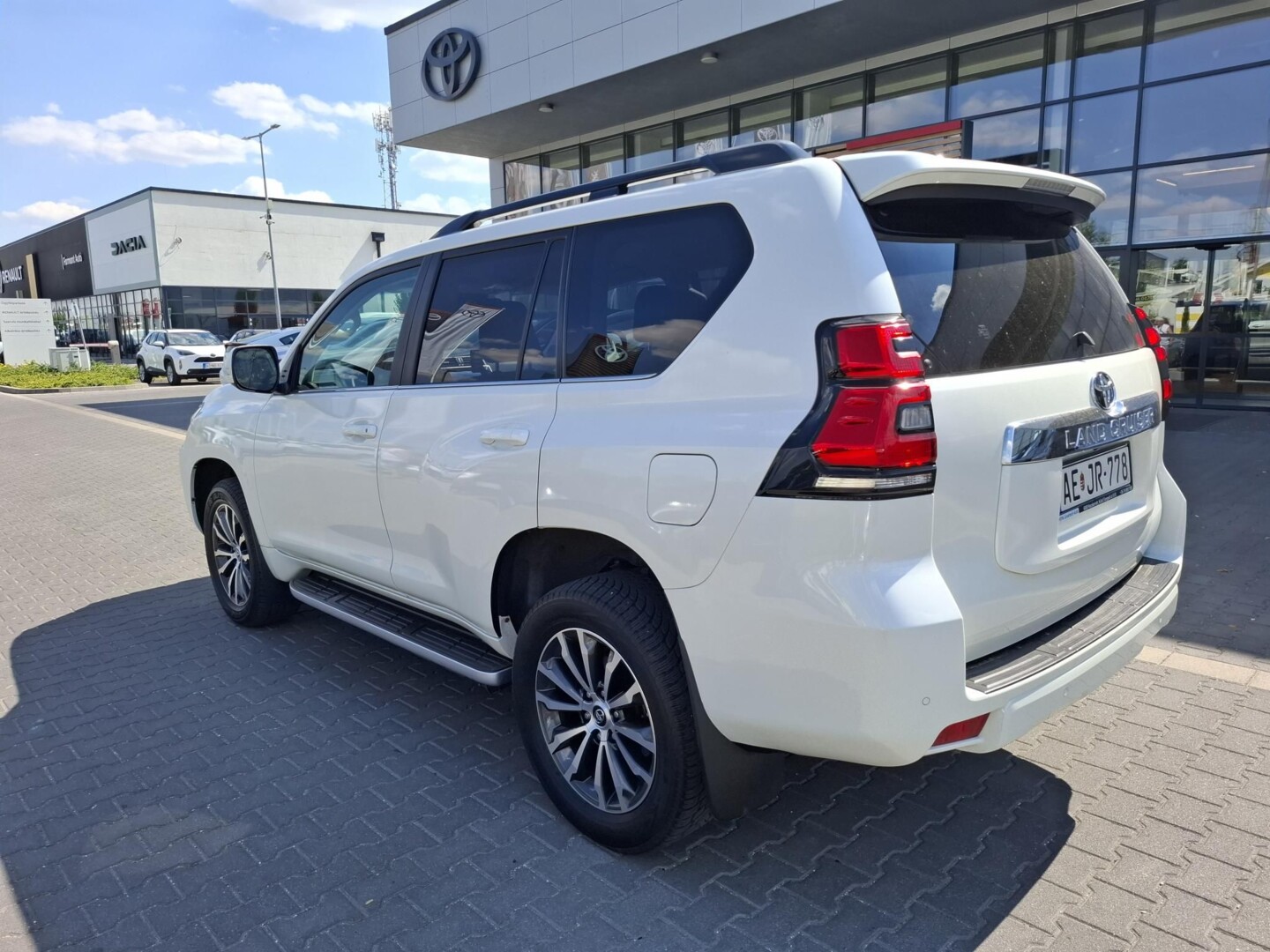 Toyota Land Cruiser