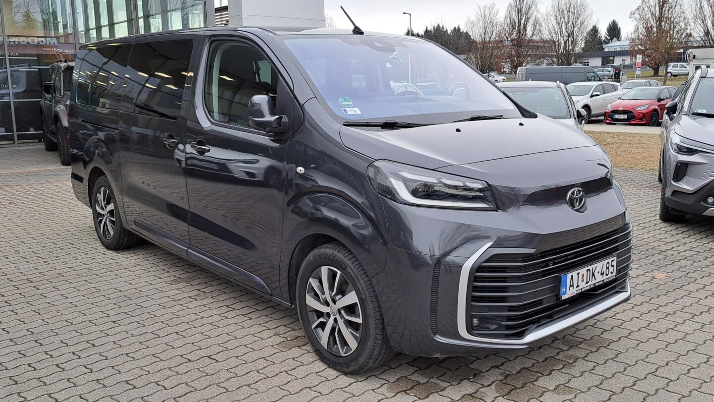 Toyota PROACE
