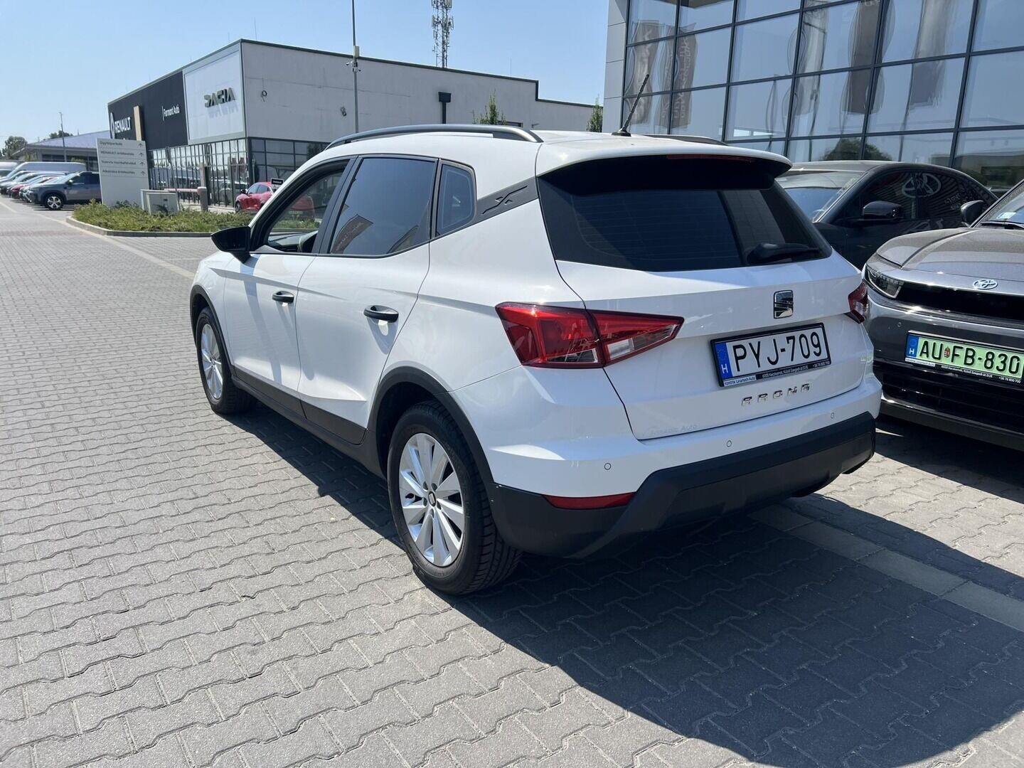 Seat Arona