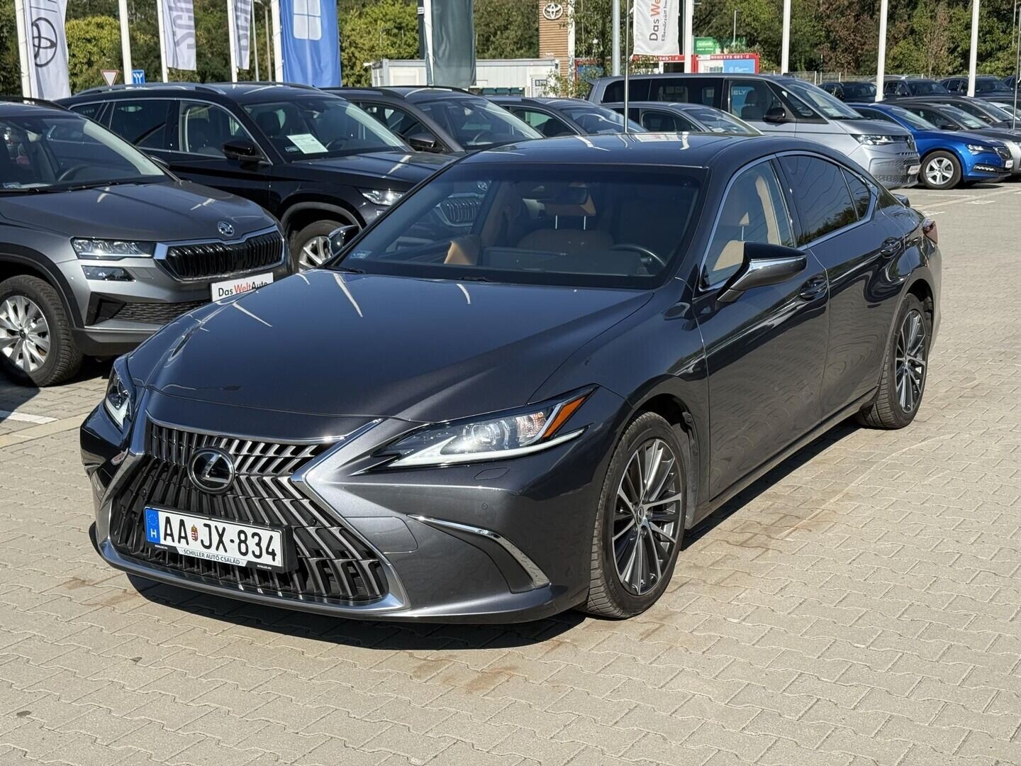 Lexus ES