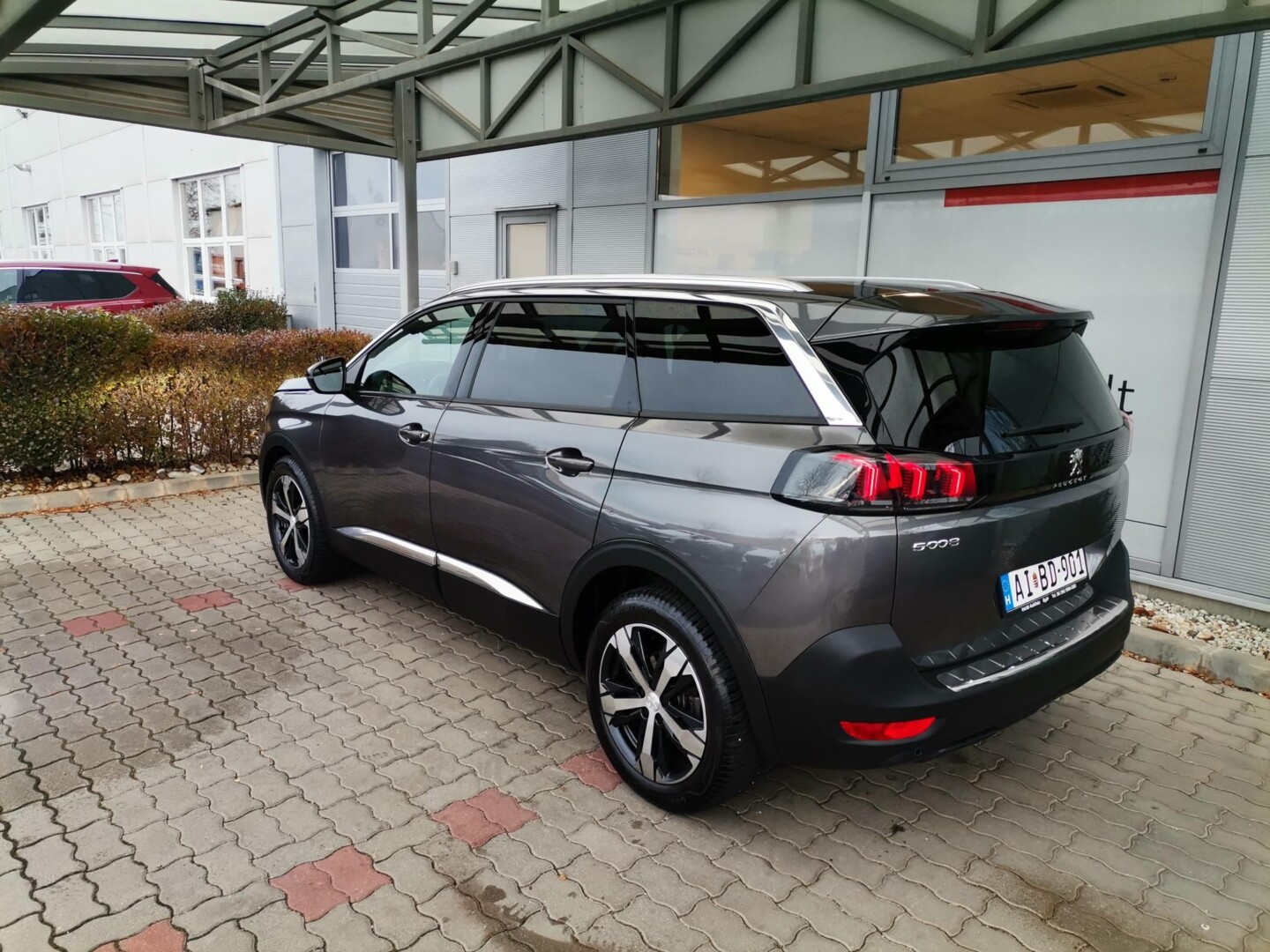 Peugeot 5008