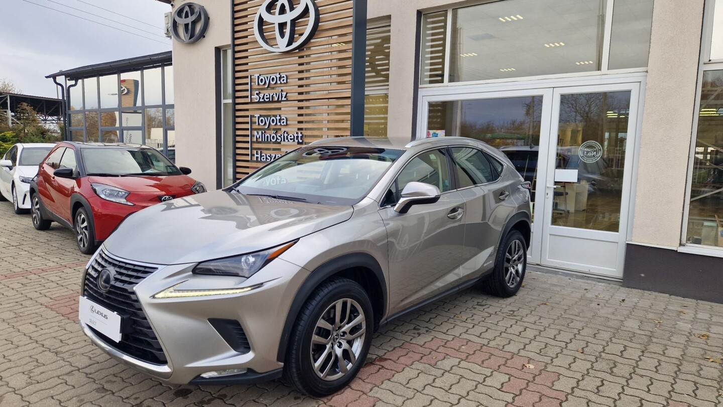 Lexus NX