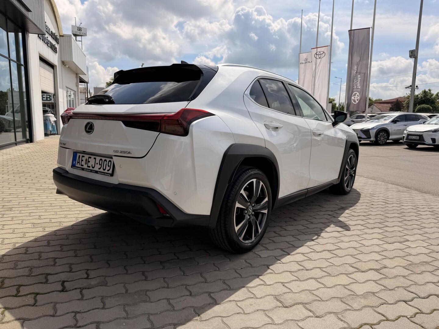 Lexus UX