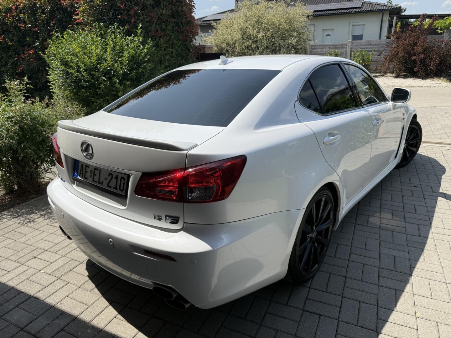 Lexus IS