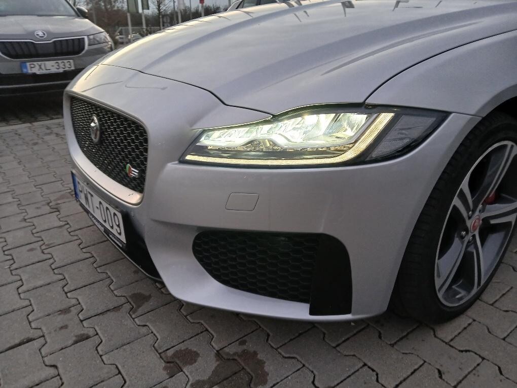 Jaguar XF