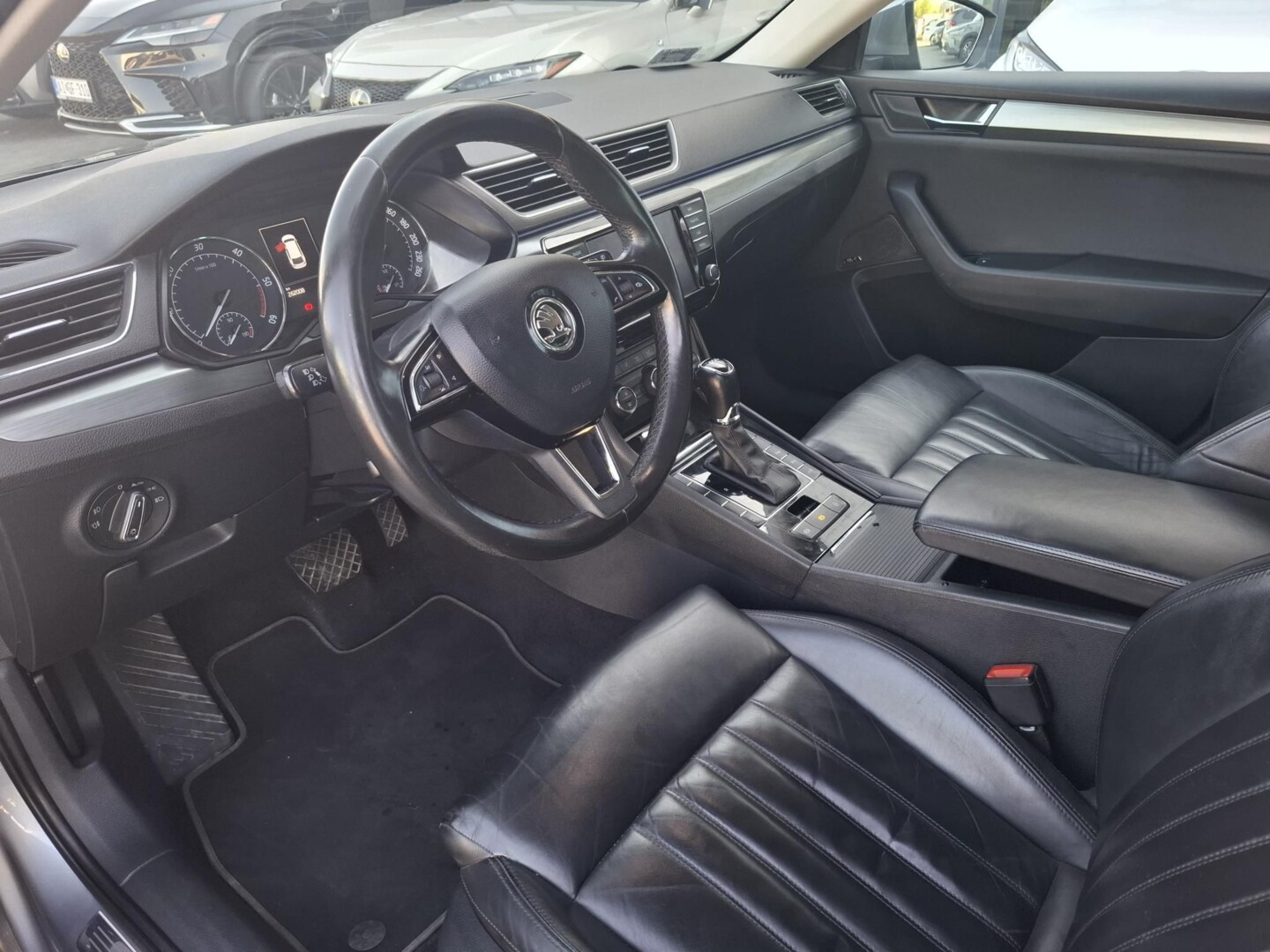 Škoda Superb