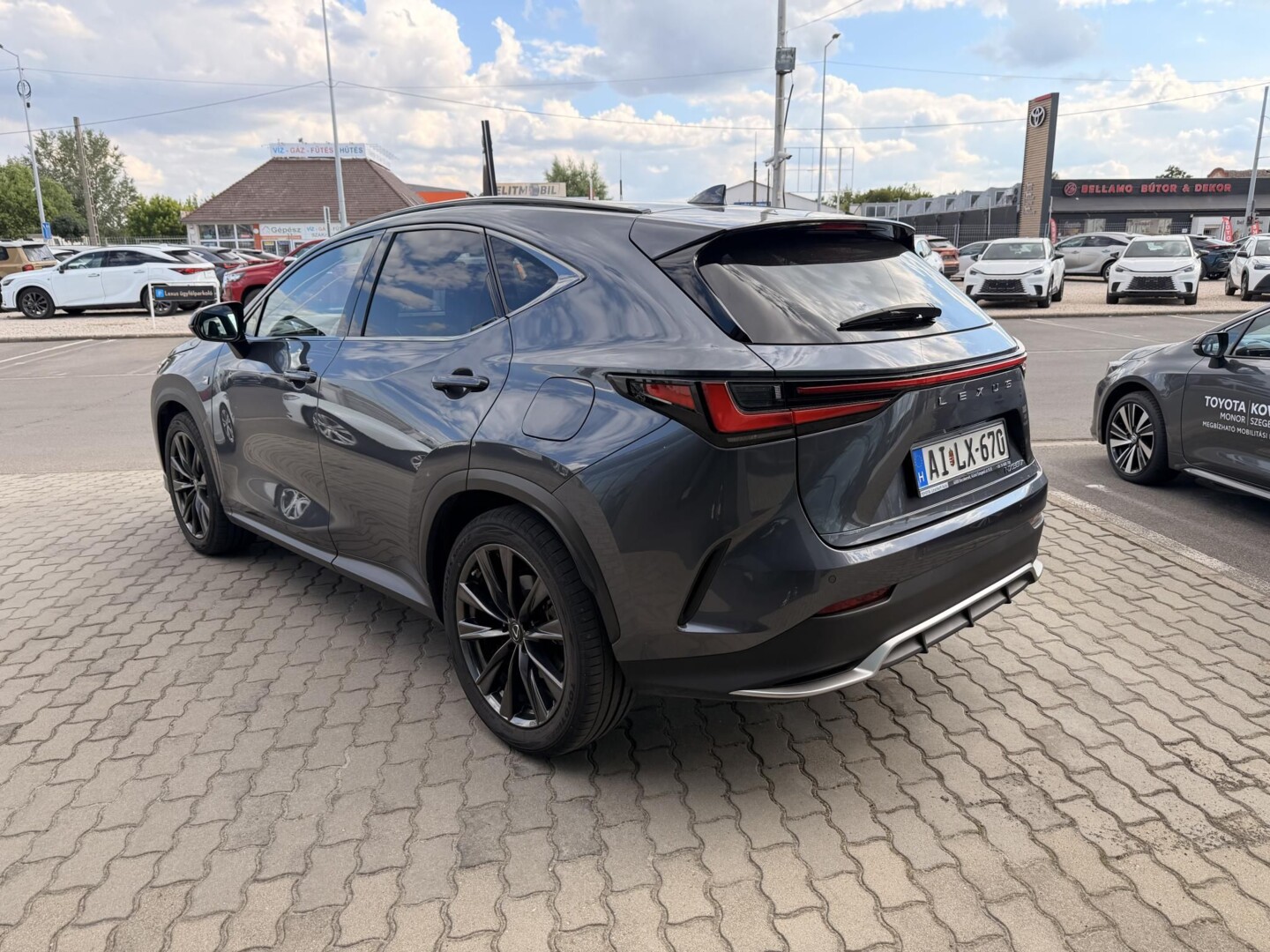 Lexus NX