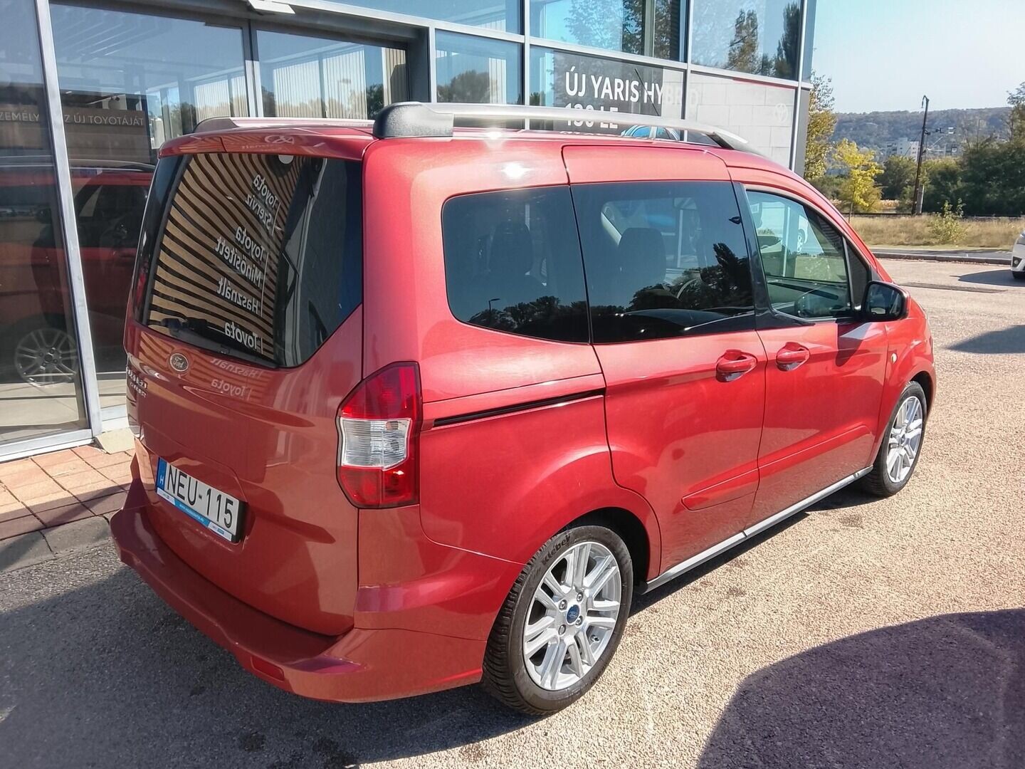 Ford Transit Courier