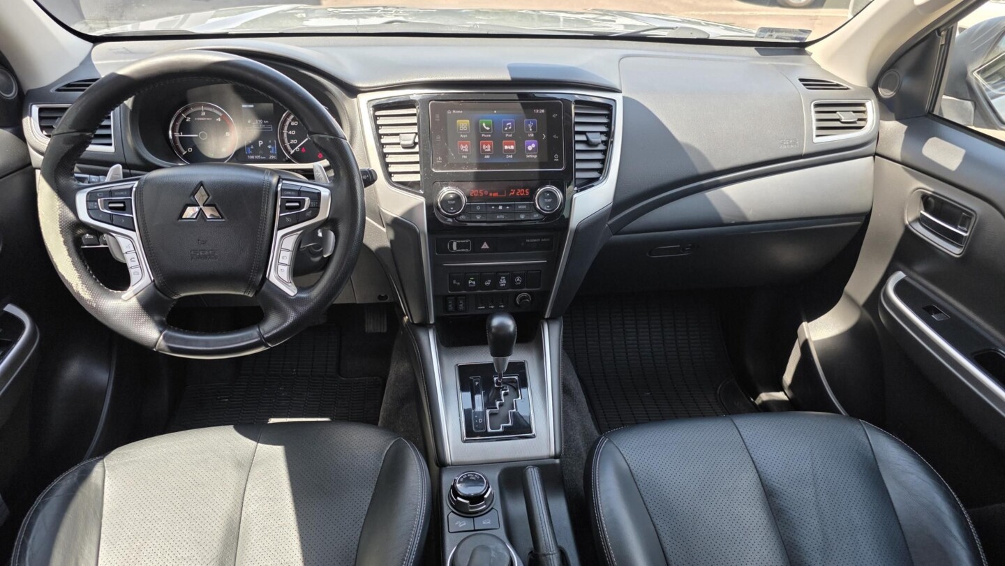 Mitsubishi L200