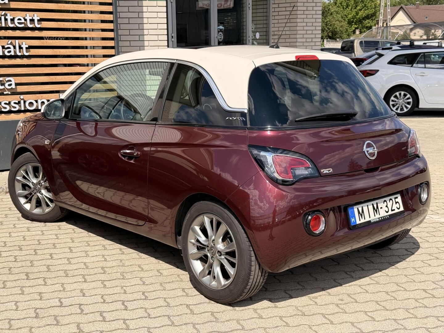 Opel Adam
