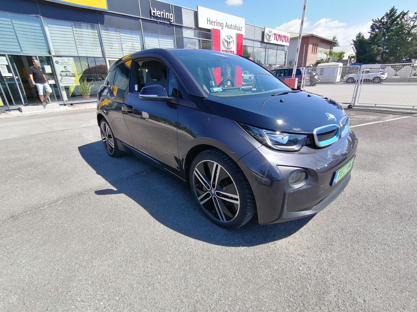BMW i3