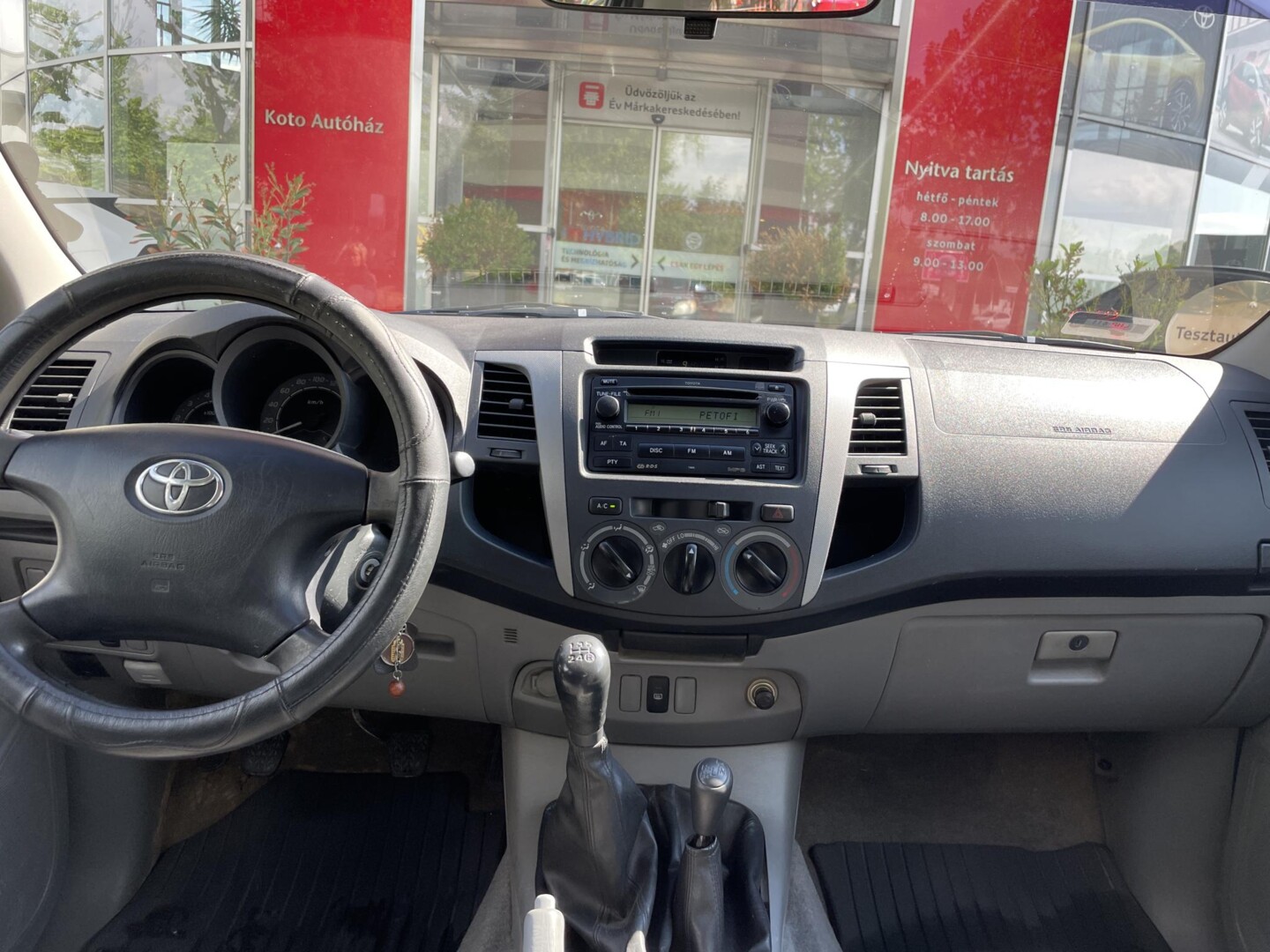 Toyota Hilux