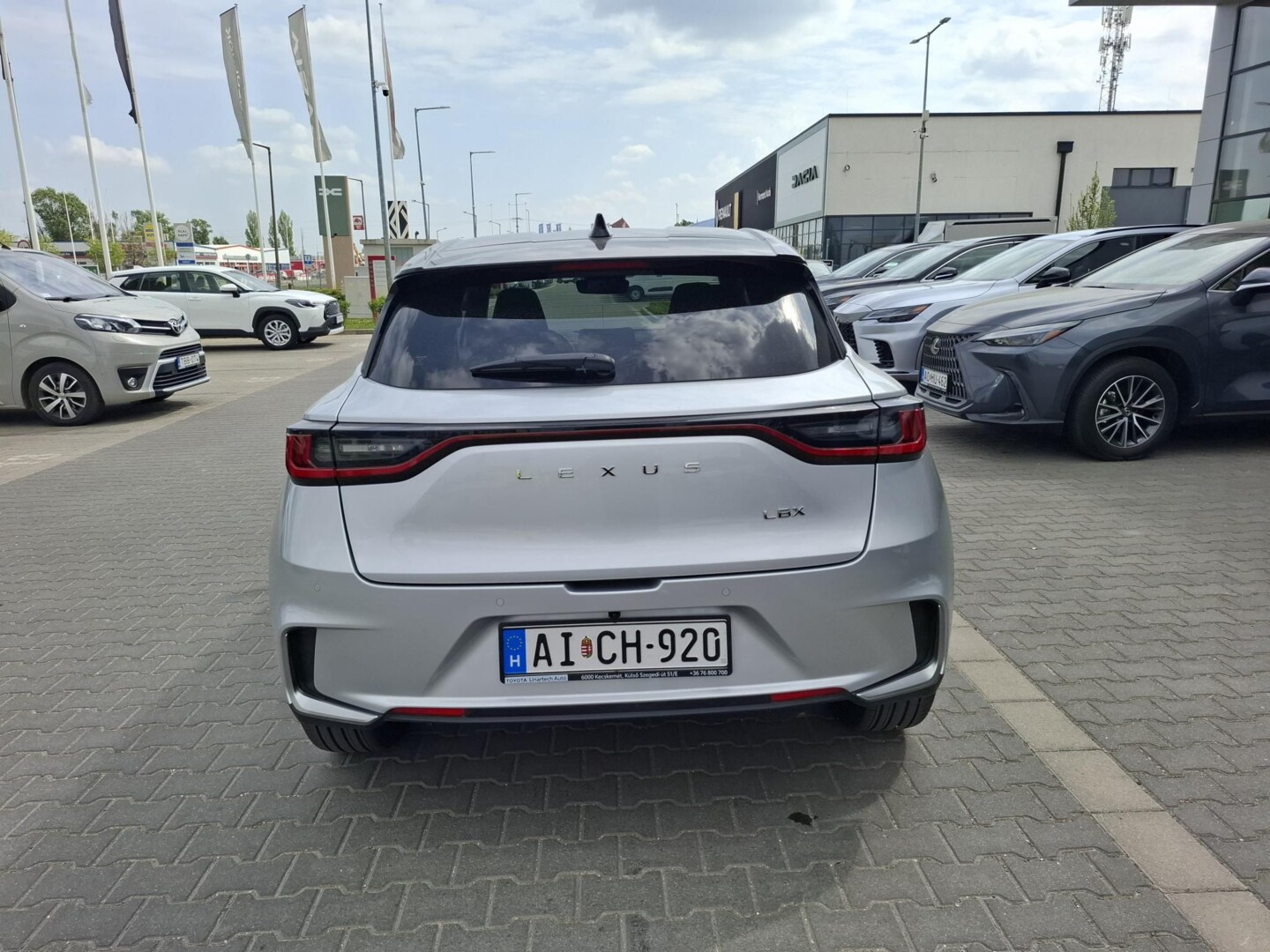 Lexus LBX